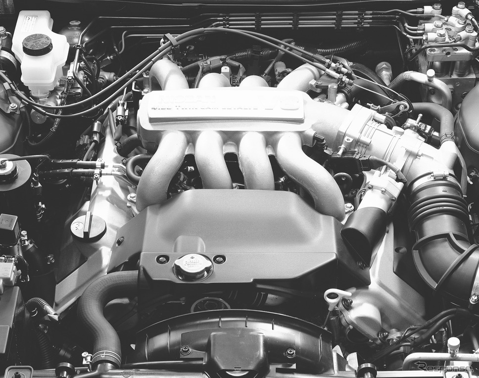 1992 VH41DE engine写真提供：日産自動車