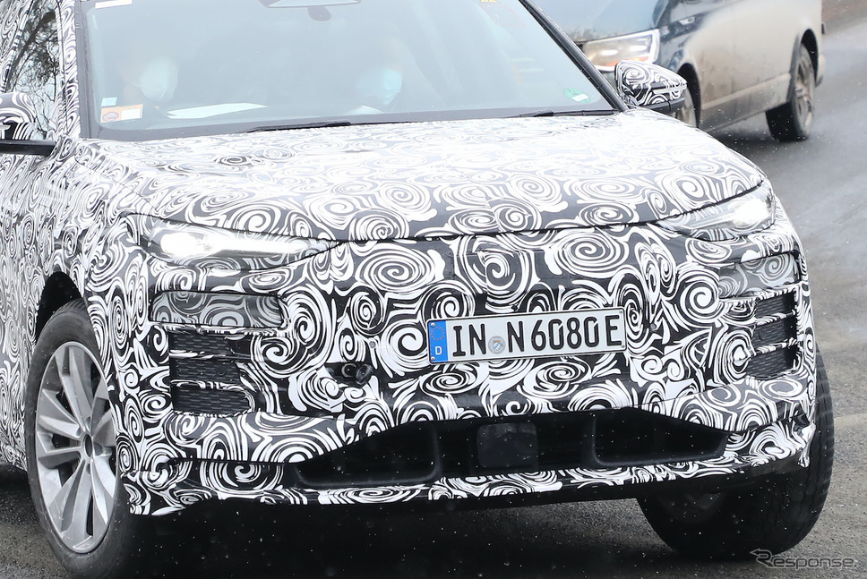 アウディ Q6 e-tron プロトタイプ(スクープ写真)《APOLLO NEWS SERVICE》