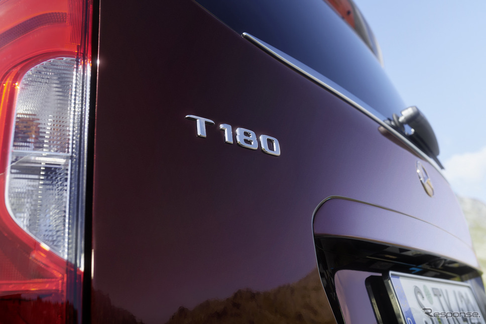 メルセデスベンツ Tクラス の「プログレッシブライン」《photo by Mercedes-Benz》
