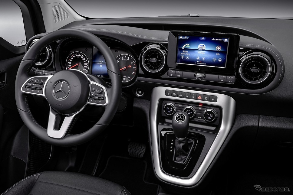 メルセデスベンツ Tクラス の「プログレッシブライン」《photo by Mercedes-Benz》