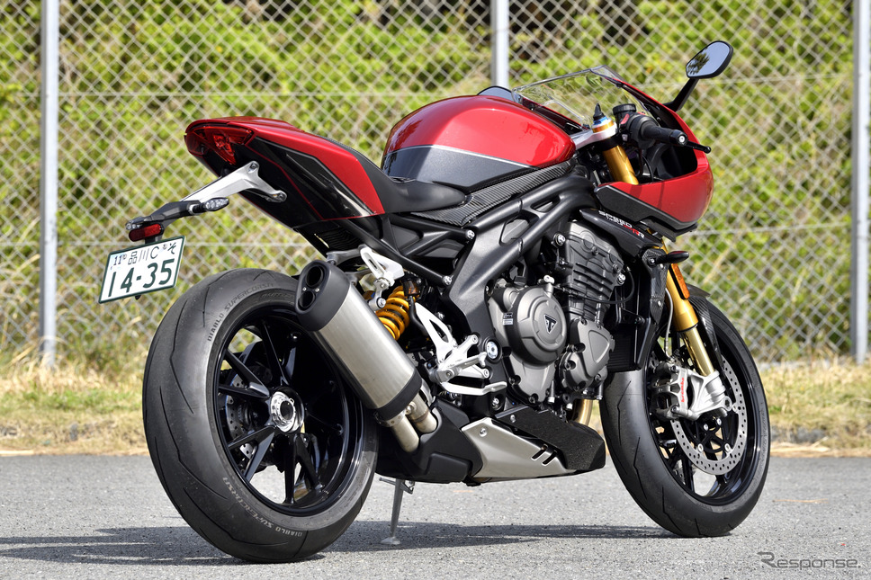 トライアンフ スピードトリプル1200RR《写真撮影 雪岡直樹》