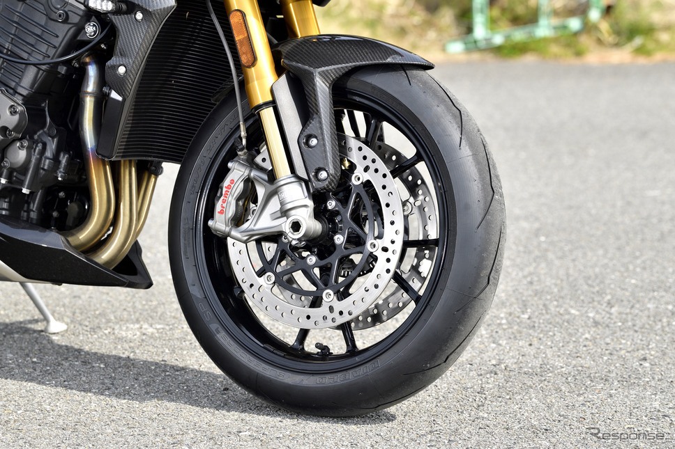 トライアンフ スピードトリプル1200RR《写真撮影 雪岡直樹》