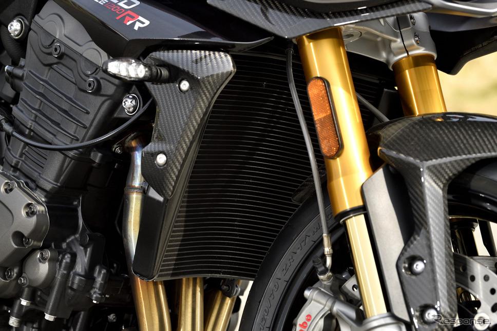 トライアンフ スピードトリプル1200RR《写真撮影 雪岡直樹》