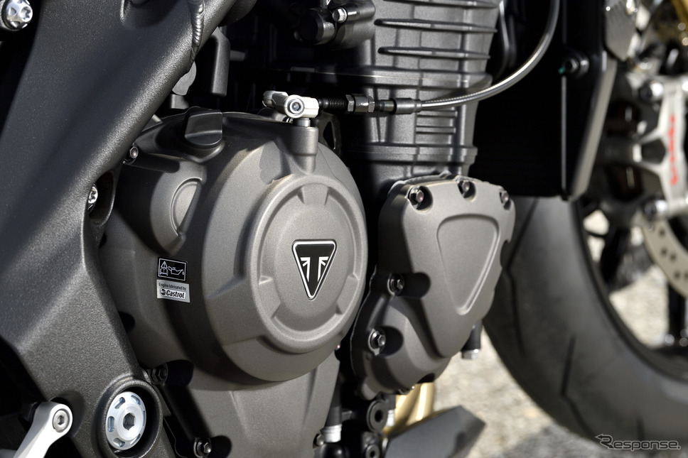 トライアンフ スピードトリプル1200RR《写真撮影 雪岡直樹》
