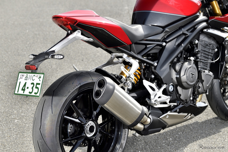 トライアンフ スピードトリプル1200RR《写真撮影 雪岡直樹》