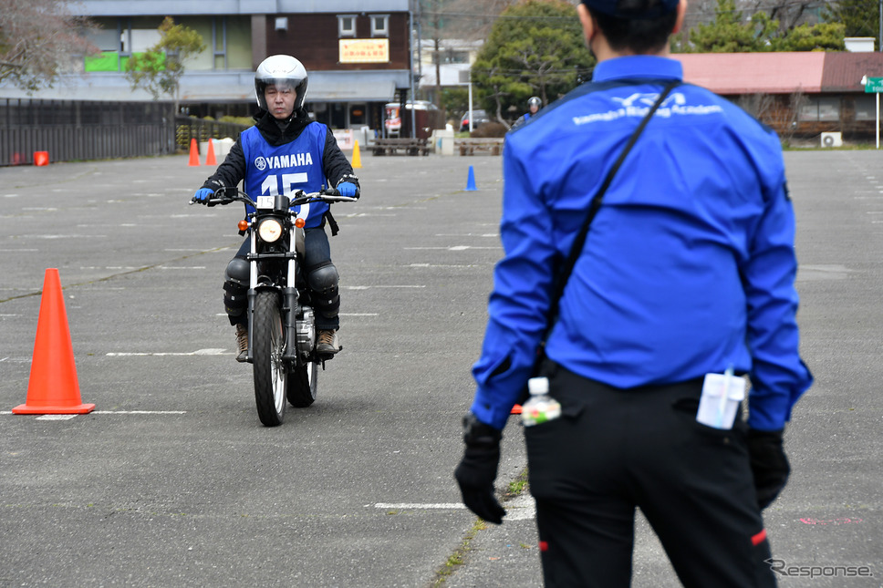YRA 大人のバイクレッスン《写真撮影 中野英幸》