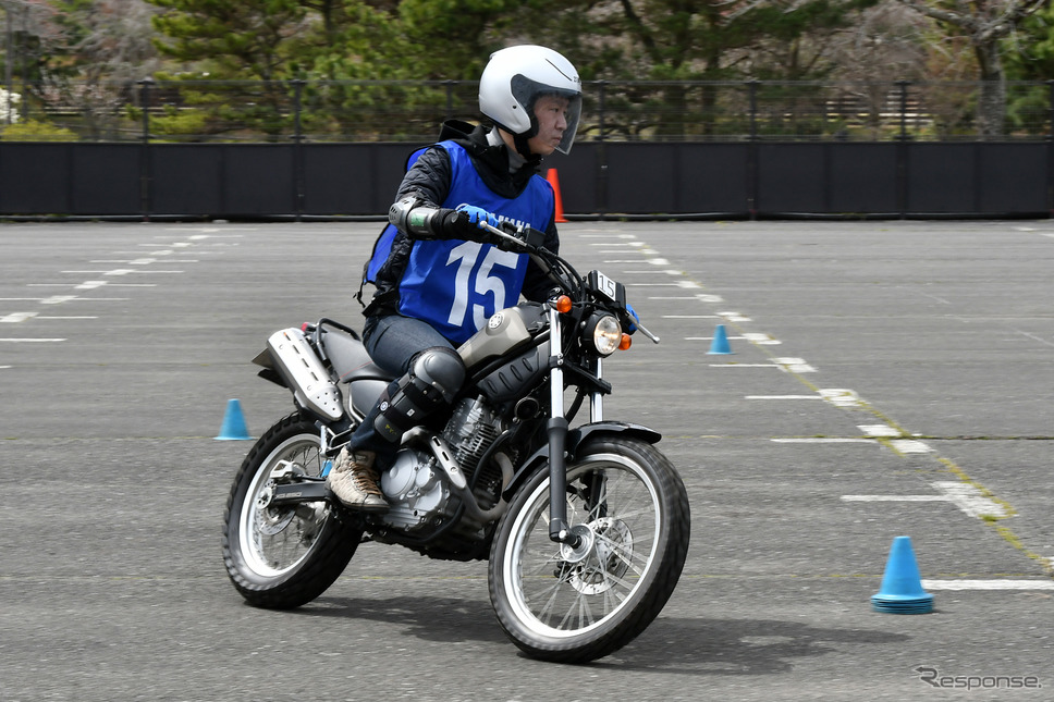 YRA 大人のバイクレッスン《写真撮影 中野英幸》