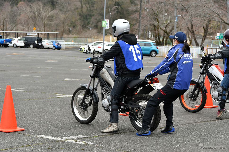 YRA 大人のバイクレッスン《写真撮影 中野英幸》