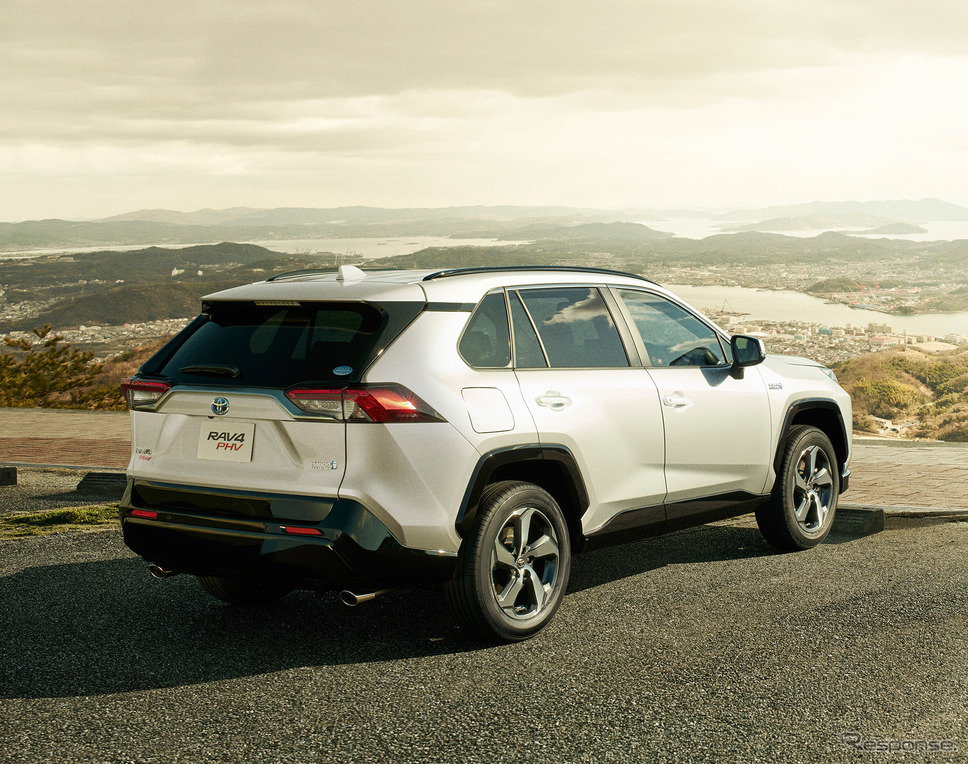 トヨタRAV4 PHV《写真提供 トヨタ自動車》