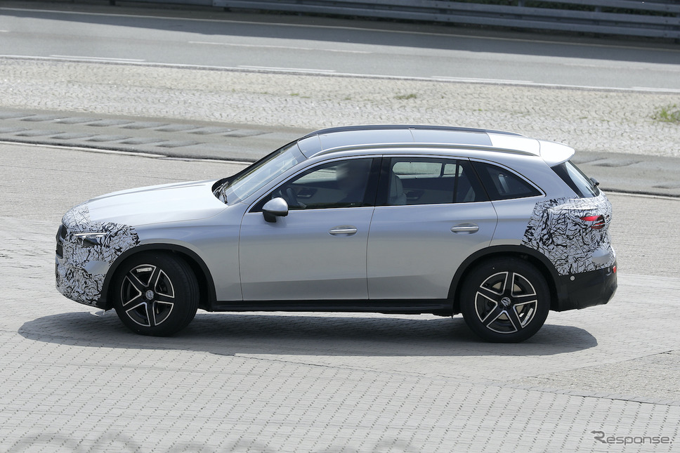 メルセデスベンツ GLC 次期型プロトタイプ(スクープ写真)《APOLLO NEWS SERVICE》