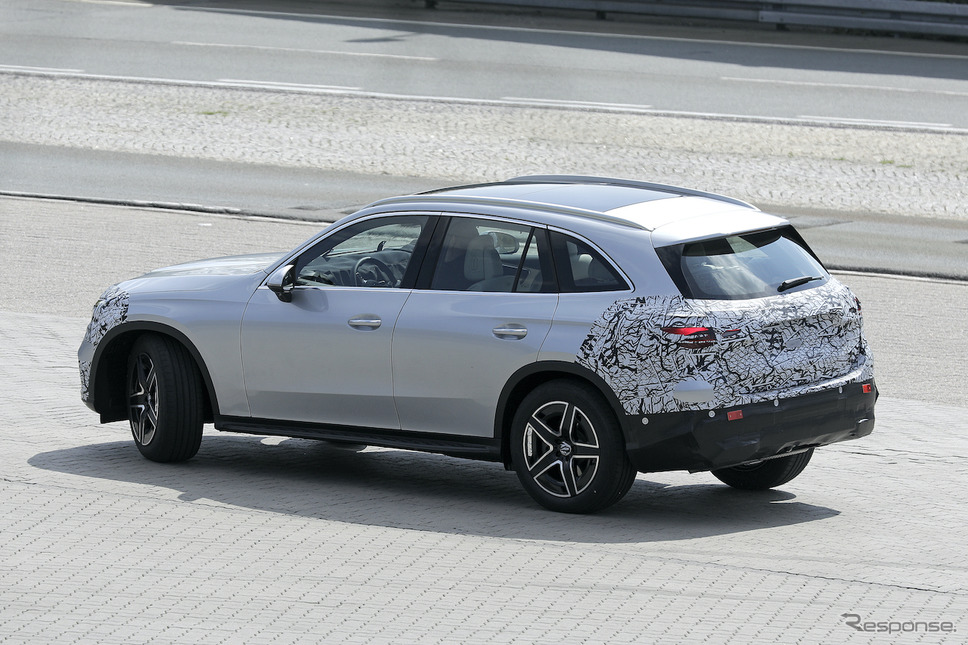 メルセデスベンツ GLC 次期型プロトタイプ(スクープ写真)《APOLLO NEWS SERVICE》