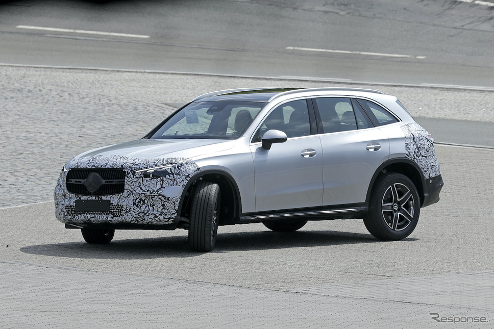 メルセデスベンツ GLC 次期型プロトタイプ(スクープ写真)《APOLLO NEWS SERVICE》