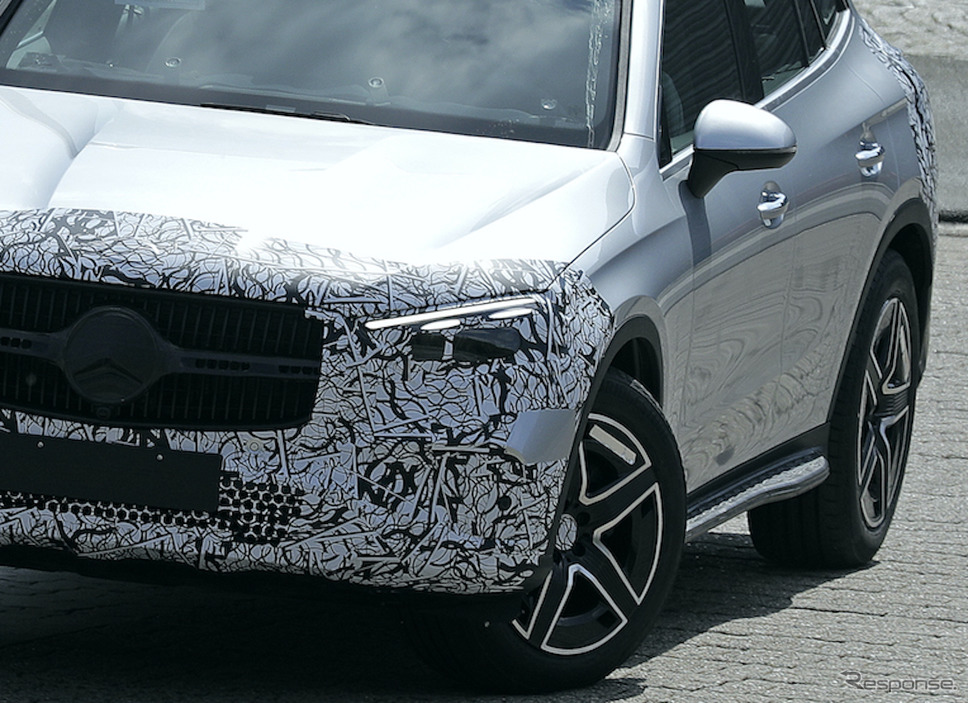 メルセデスベンツ GLC 次期型プロトタイプ(スクープ写真)《APOLLO NEWS SERVICE》