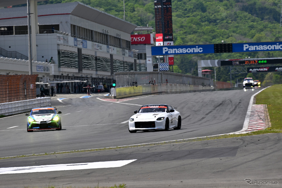 スーパー耐久公式テスト:日産Z《写真撮影 雪岡直樹》