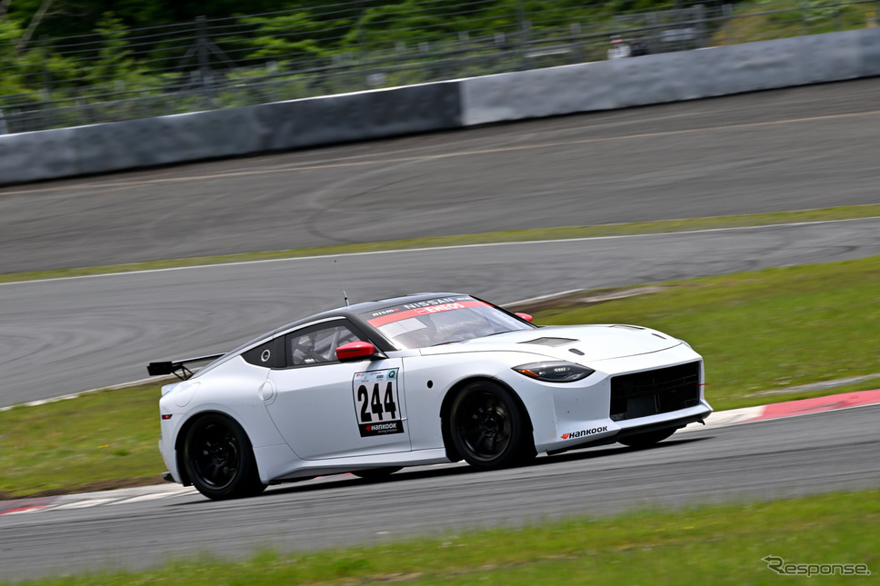 スーパー耐久公式テスト:日産Z《写真撮影 雪岡直樹》