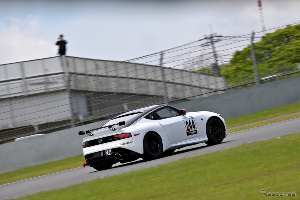 スーパー耐久公式テスト:日産Z《写真撮影 雪岡直樹》
