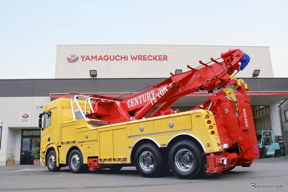 センチュリー1075/ニーブーム型 75トンレッカー車《写真提供 ヤマグチレッカー》