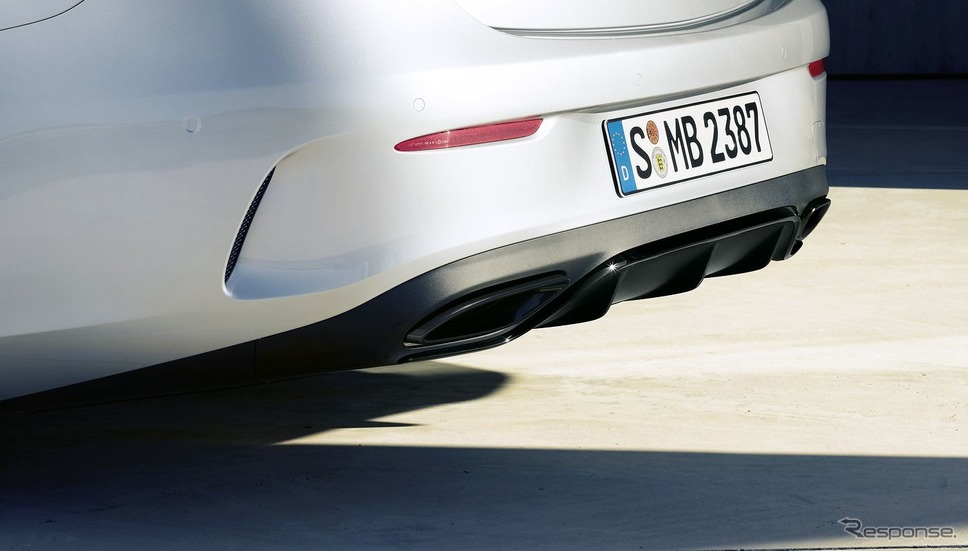メルセデスベンツ Eクラス・クーペ の「ナイトエディション」《photo by Mercedes-Benz》