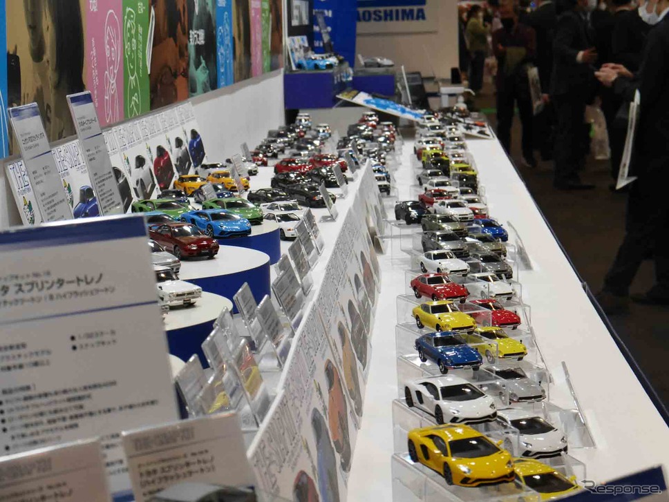 ずらりと並んだアオシマのスナップキットシリーズ《写真撮影 中村孝仁》