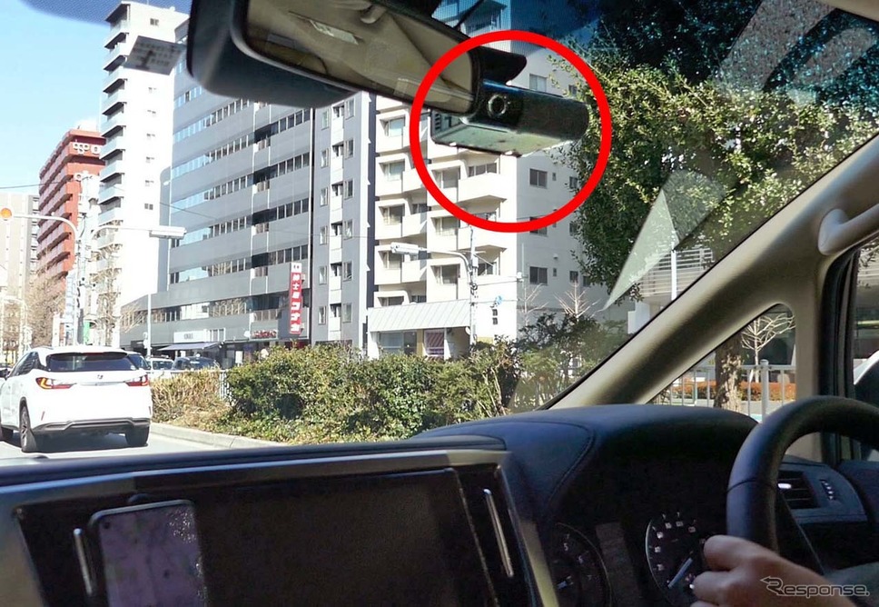 パイオニア「NP1」 車載取り付け時 車内側(○内)