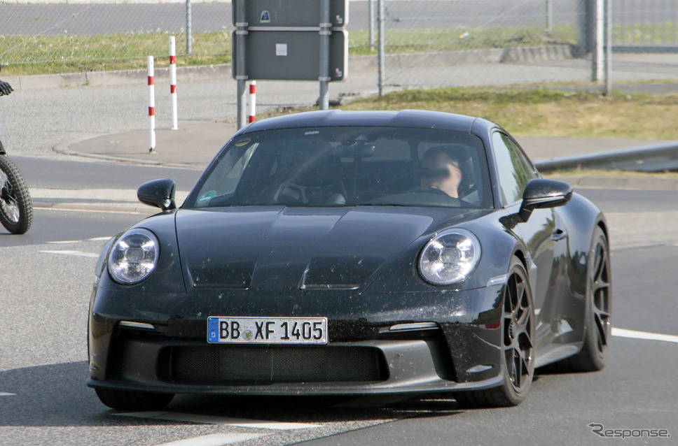 ポルシェ 911ST プロトタイプ(スクープ写真)《APOLLO NEWS SERVICE》