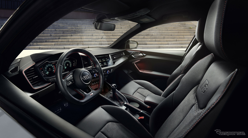 アウディ A1 「オールストリート」(欧州仕様)《photo by Audi》