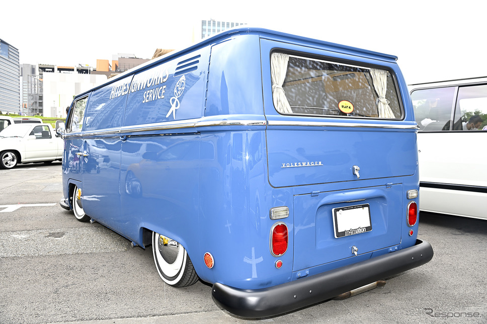 個性的な装いアメリカンワンボックスが面白い!…34th MOONEYES Street Car Nationals写真撮影:雪岡直樹
