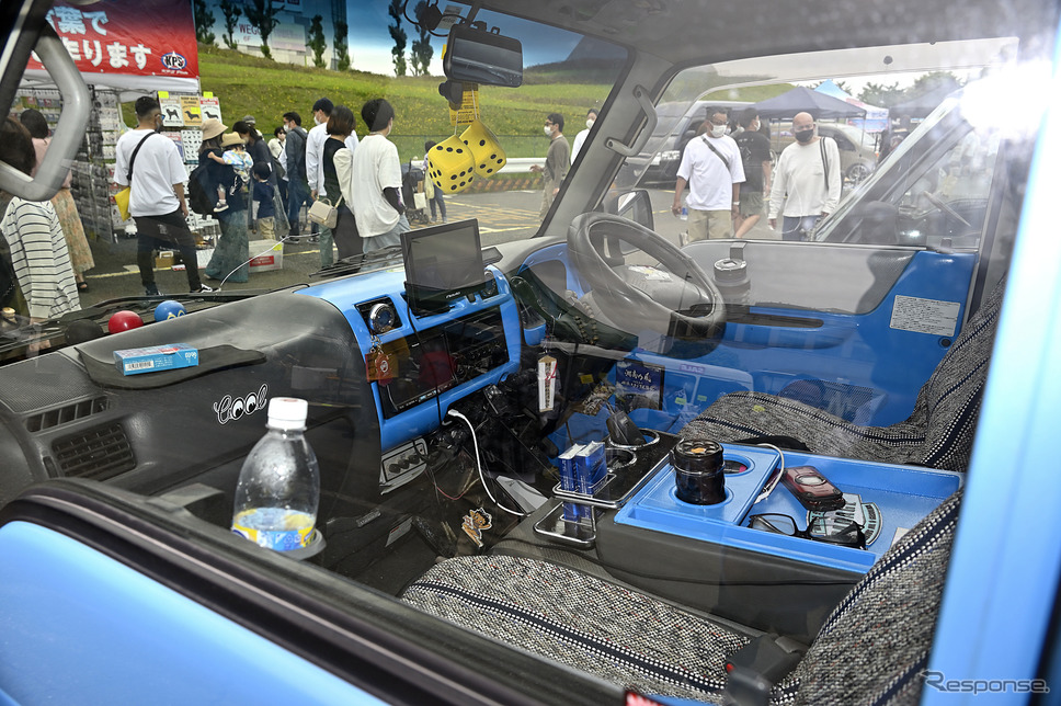 個性的な装いアメリカンワンボックスが面白い!…34th MOONEYES Street Car Nationals写真撮影:雪岡直樹