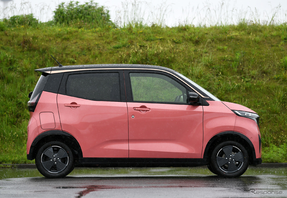 日産 サクラ(G・ブロッサムピンク)《写真撮影 中野英幸》