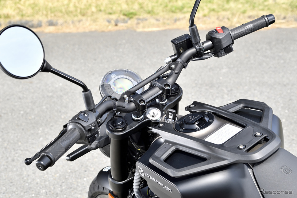 ハスクバーナ スヴァルトピレン250《写真撮影 雪岡直樹》
