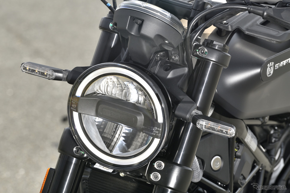 ハスクバーナ スヴァルトピレン250《写真撮影 雪岡直樹》
