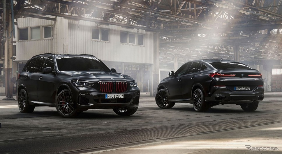BMW X5 エディションブラックバーミリオン（左）とX6 エディションブラックバーミリオン（右）《写真提供 ビー・エム・ダブリュー》