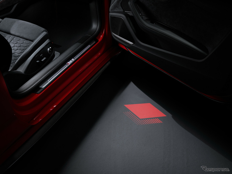 アウディ RS5 クーペ の「コンペティション・プラス・パッケージ」《photo by Audi》