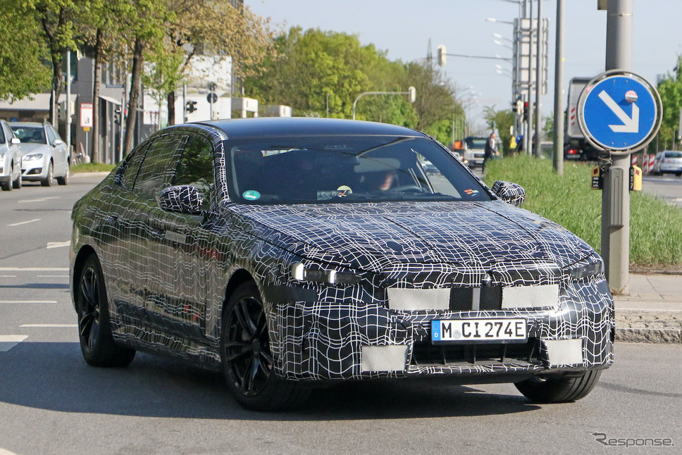 BMW i5 プロトタイプ(スクープ写真)《APOLLO NEWS SERVICE》