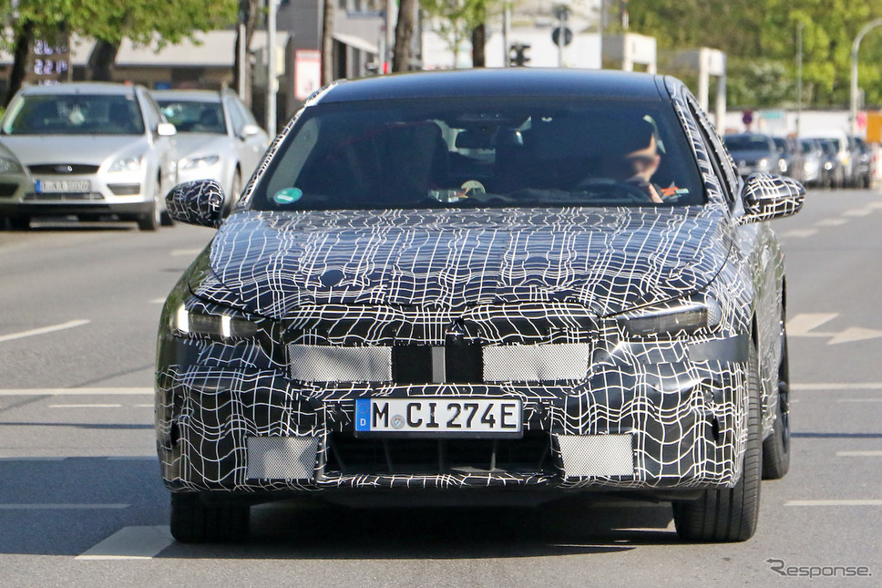 BMW i5 プロトタイプ(スクープ写真)《APOLLO NEWS SERVICE》