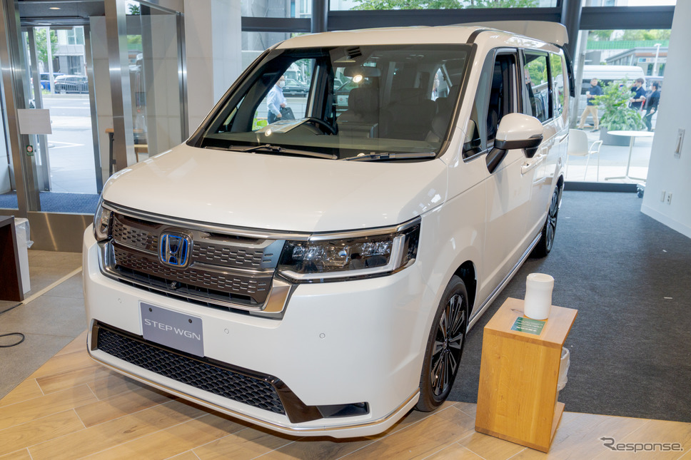 ステップ ワゴン スパーダ プレミアムライン《写真撮影 関口敬文》