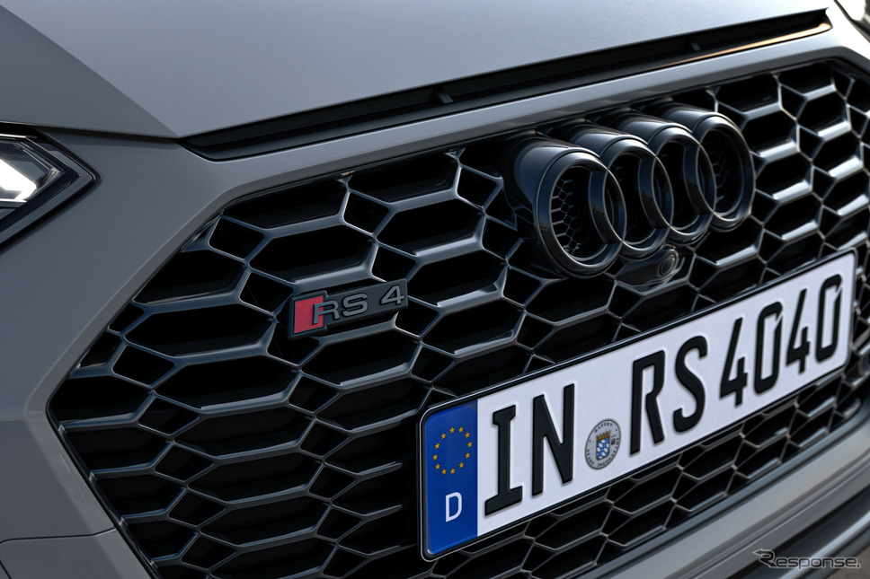 アウディ RS4 アバント の「コンペティション・プラス・パッケージ」《photo by Audi》