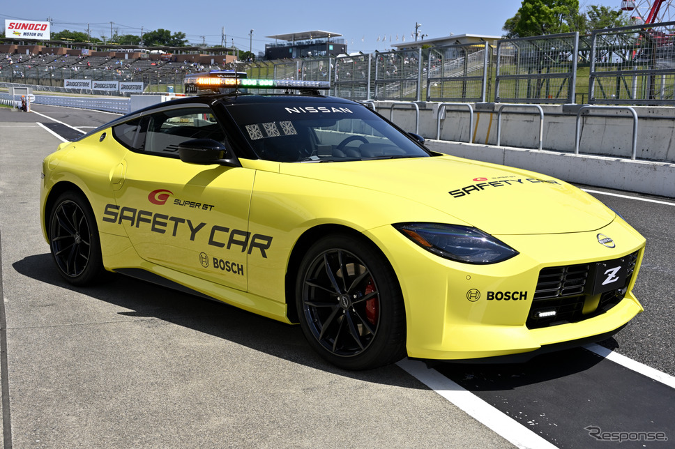 日産 Z(日本名:フェアレディZ)のセーフティーカー《写真撮影 雪岡直樹》