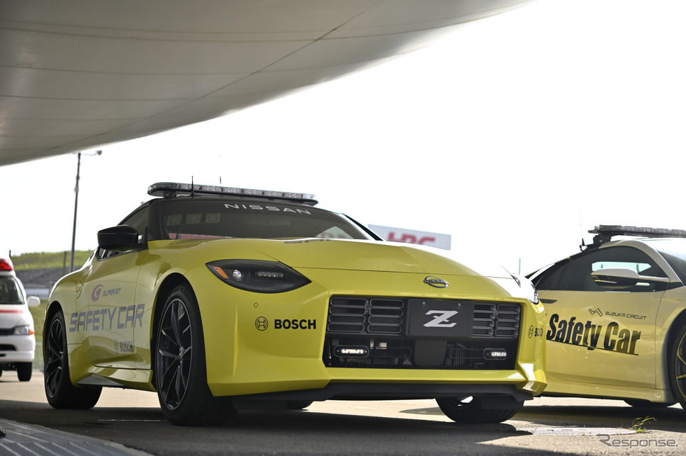 日産 Z(日本名:フェアレディZ)のセーフティーカー《写真撮影 雪岡直樹》