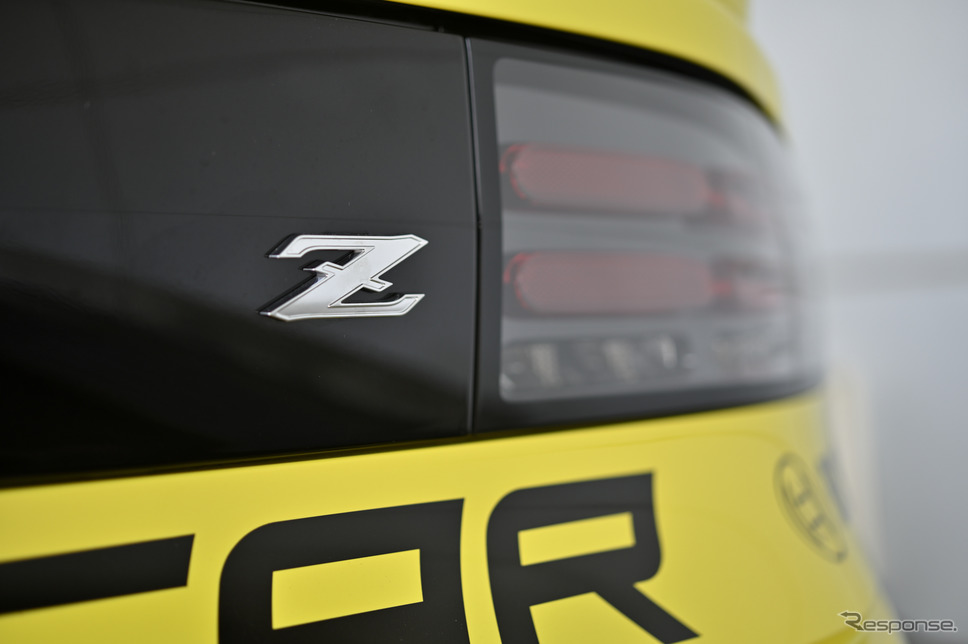 日産 Z(日本名:フェアレディZ)のセーフティーカー《写真撮影 雪岡直樹》