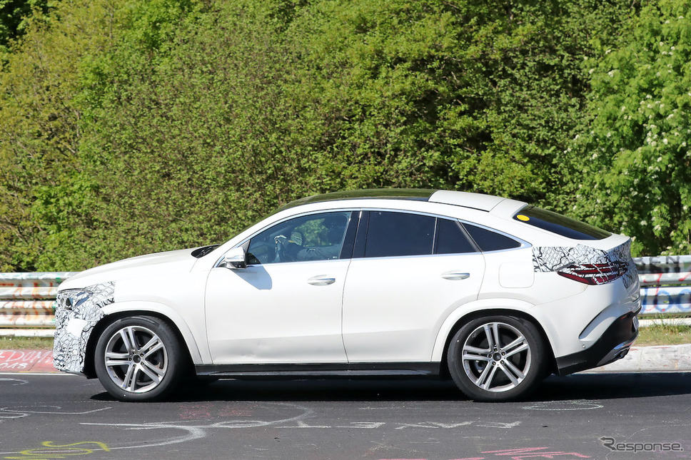 メルセデスベンツ GLE 改良新型プロトタイプ(スクープ写真)《APOLLO NEWS SERVICE》