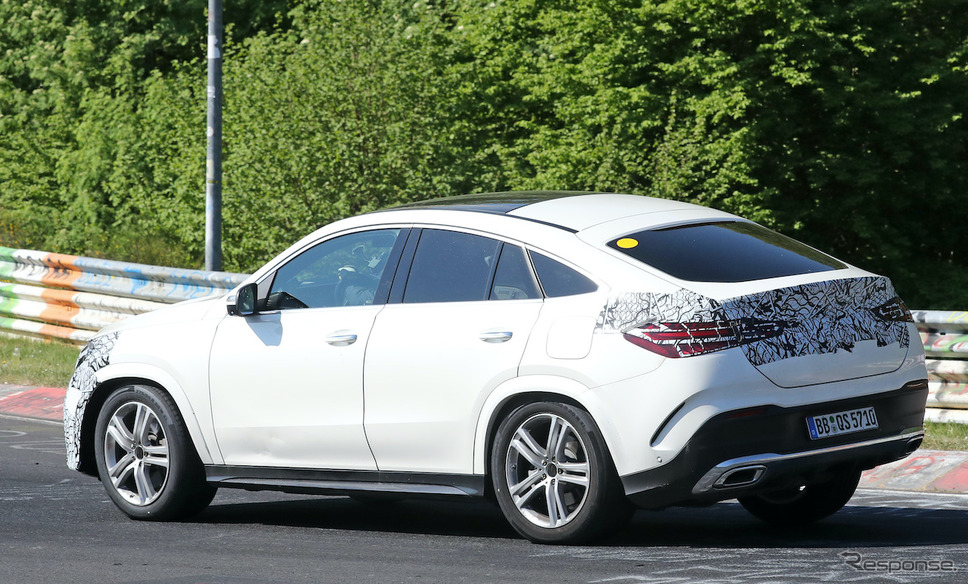 メルセデスベンツ GLE 改良新型プロトタイプ(スクープ写真)《APOLLO NEWS SERVICE》