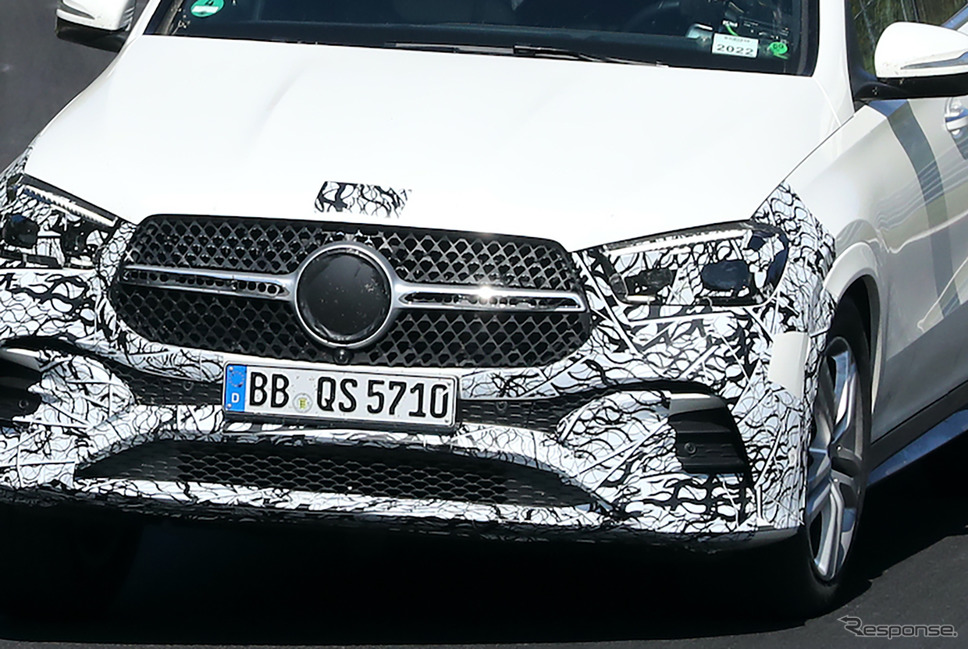 メルセデスベンツ GLE 改良新型プロトタイプ(スクープ写真)《APOLLO NEWS SERVICE》