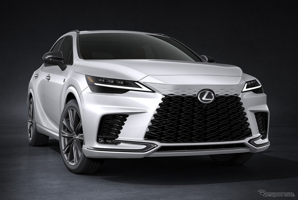 フロントグリルの意匠が異なる「F SPORT パフォーマンス」《写真提供 レクサス》