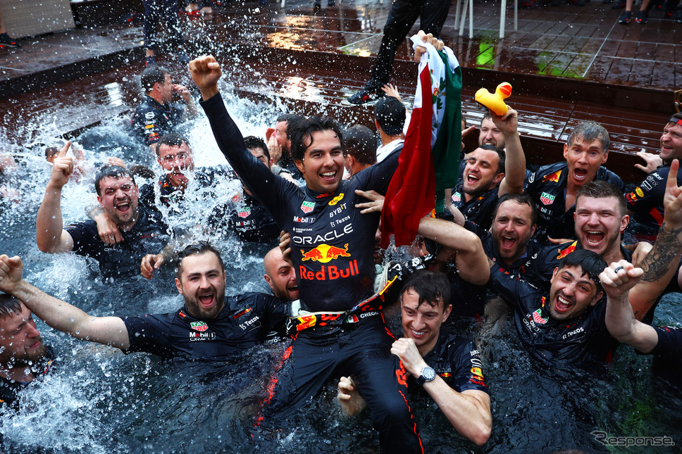 今季のF1モナコGPで優勝したセルジオ・ペレス。2024年シーズンまでレッドブルに留まることが決まった。《Photo by Red Bull》