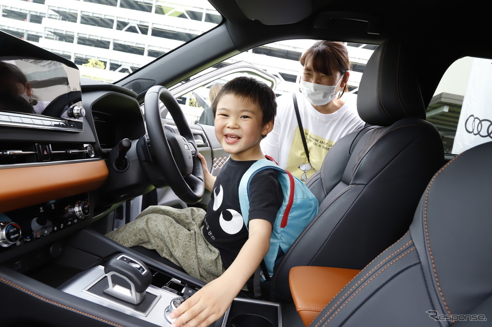 有明ガーデン(東京都江東区)にて開催した「レスポンス読者限定EV・PHEV試乗会」《写真撮影 小林岳夫》