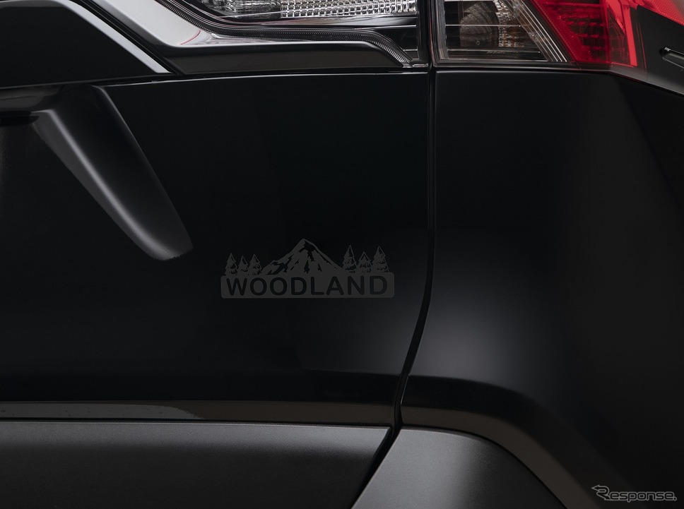 トヨタ RAV4 ハイブリッド の「ウッドランド・エディション」（米国仕様）《photo by Toyota》