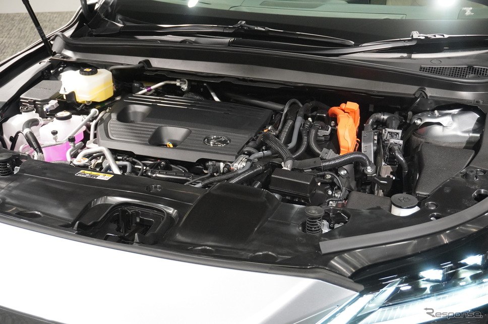 レクサス RX450h+(PHEV)は、2.5リットルエンジンにモーターを組み合わせる《写真撮影 宮崎壮人》