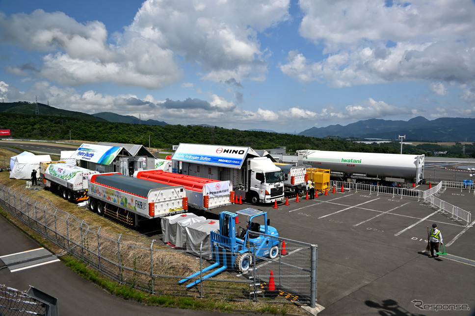 トヨタGAZOOレーシング・ルーキーレーシング・水素カローラ《写真撮影 雪岡直樹》