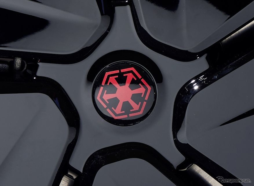 フォルクスワーゲン ID.Buzz の「ダークサイド・エディション」《photo by VW》